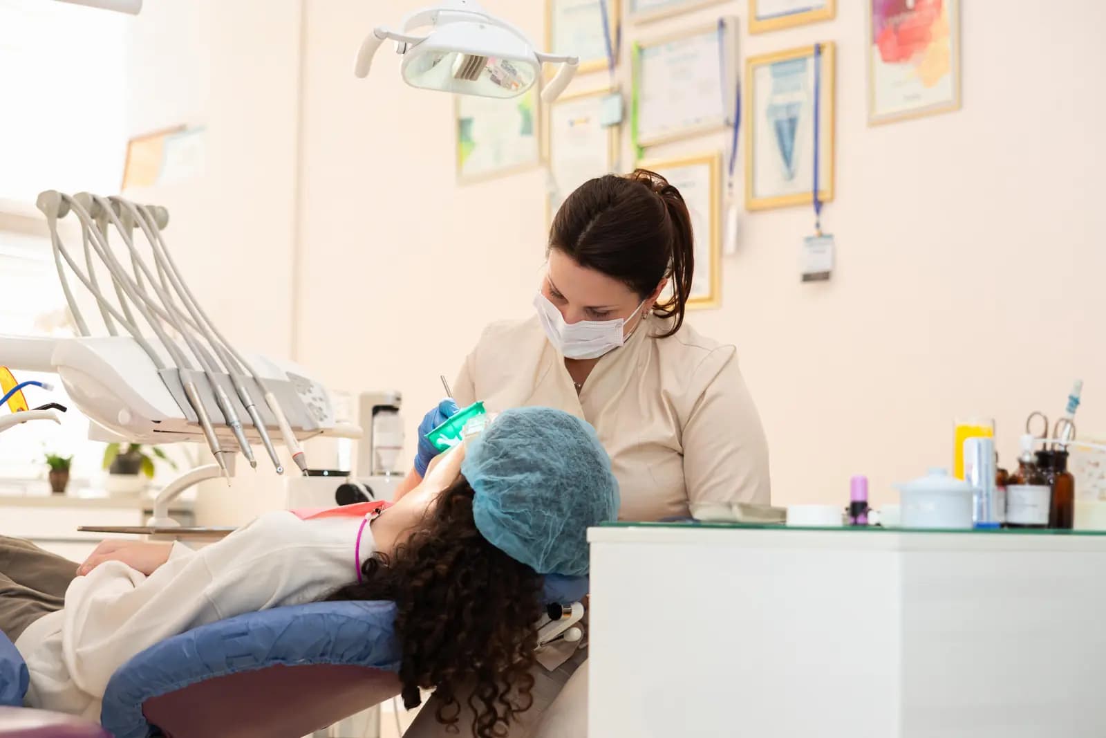 Tratament de terapie dentară în cabinetul Stomatologia Familiei
